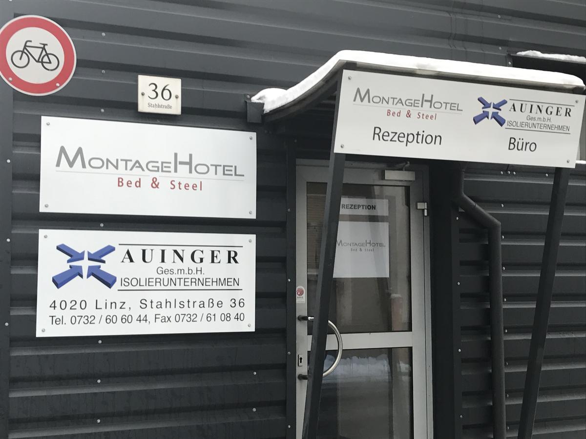 Montagehotel Bed & Steel Linz Exteriör bild